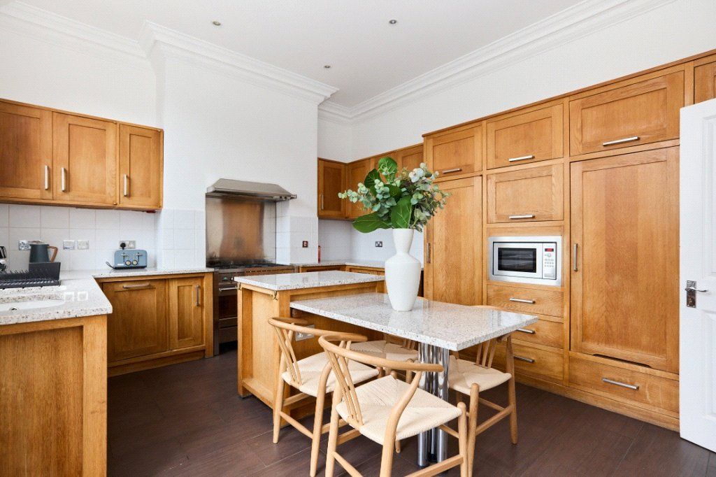 Property photo 3 of 15 Picture No. 02