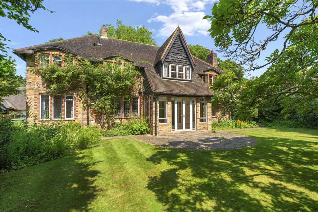 Property photo 3 of 12 External View