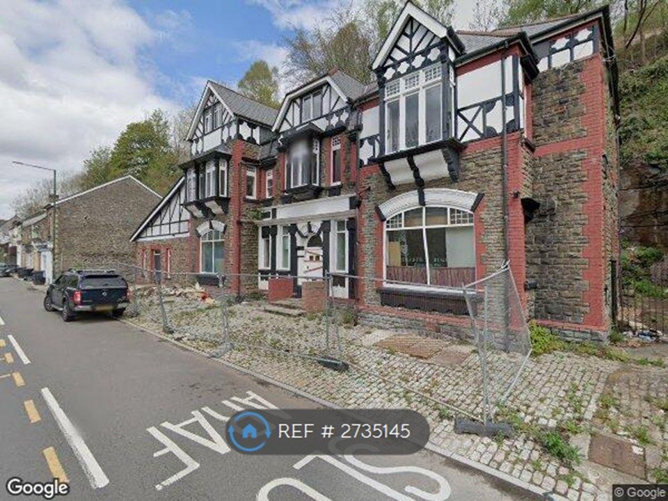 Property photo 1 of 8