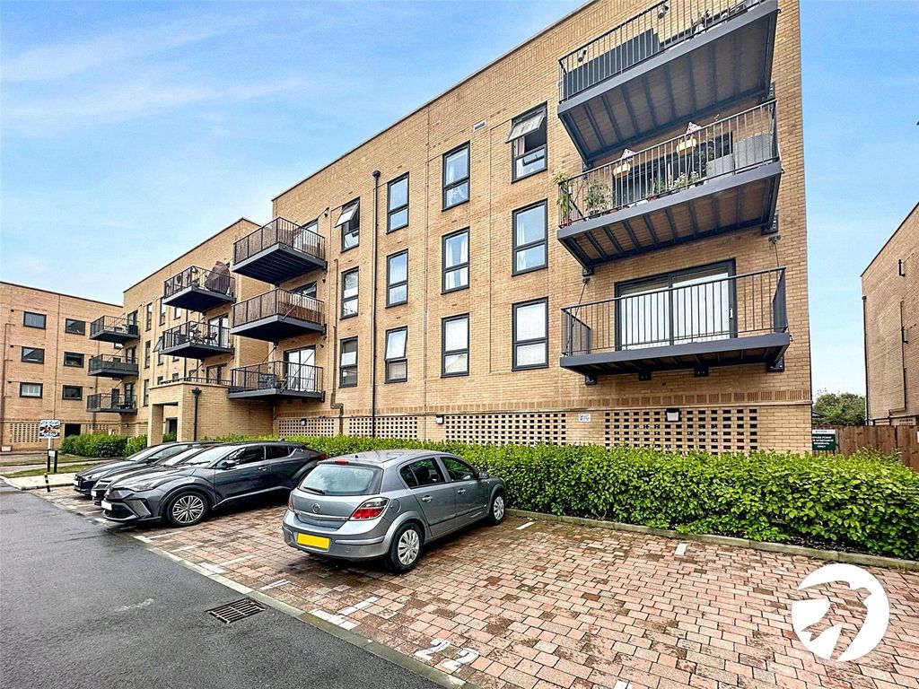 Property photo 1 of 18 Picture No. 02