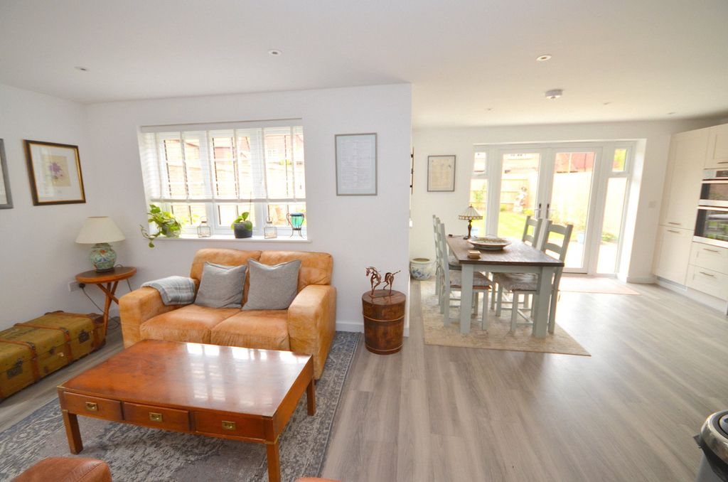 Property photo 3 of 33 Picture No. 58