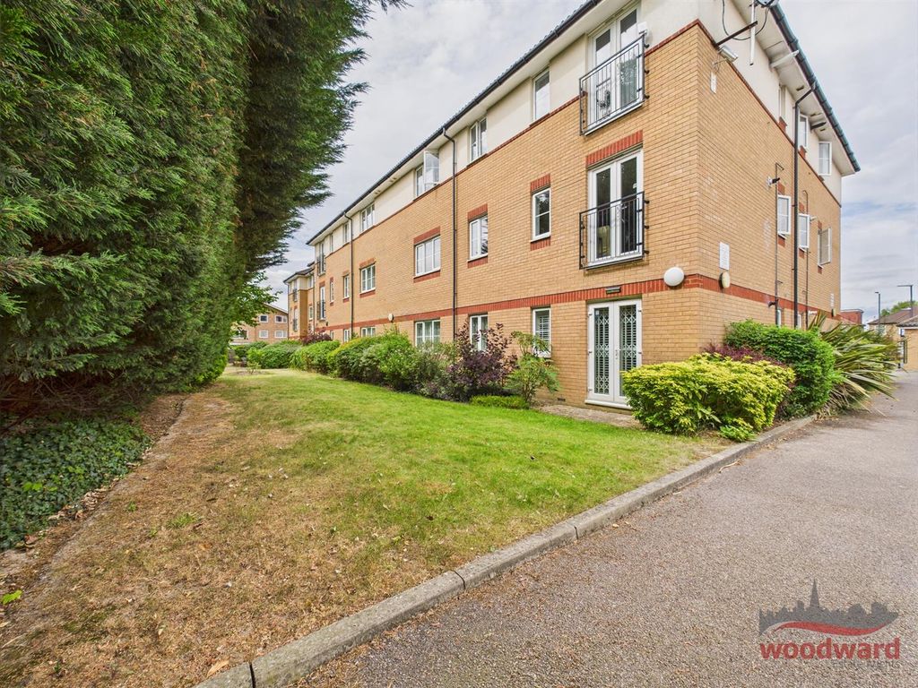 Property photo 1 of 9 Cam01320G0-Pr0347-Still028.Jpg