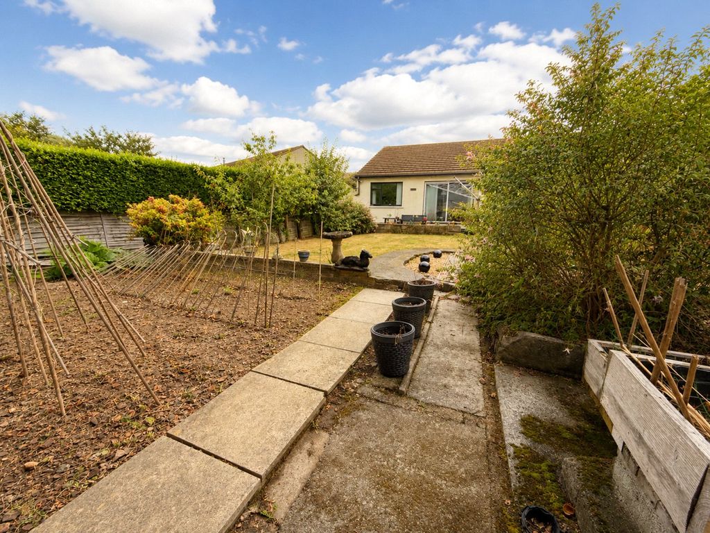 Property photo 1 of 14 Picture No. 13