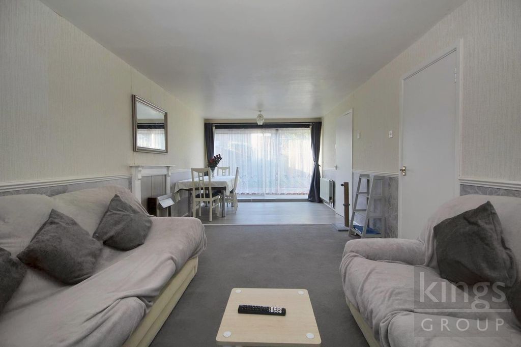 Property photo 3 of 15