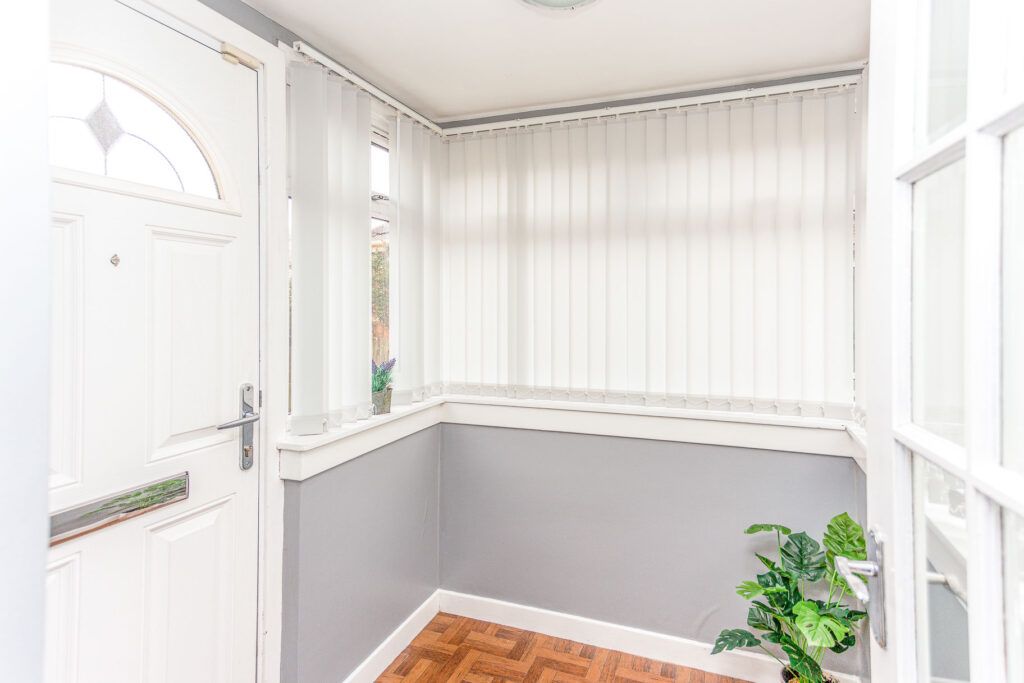 Property photo 2 of 34