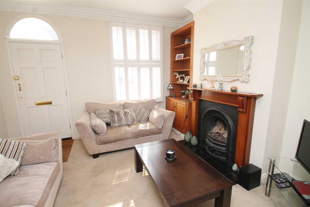 Property photo 2 of 14 Front Sitting Room