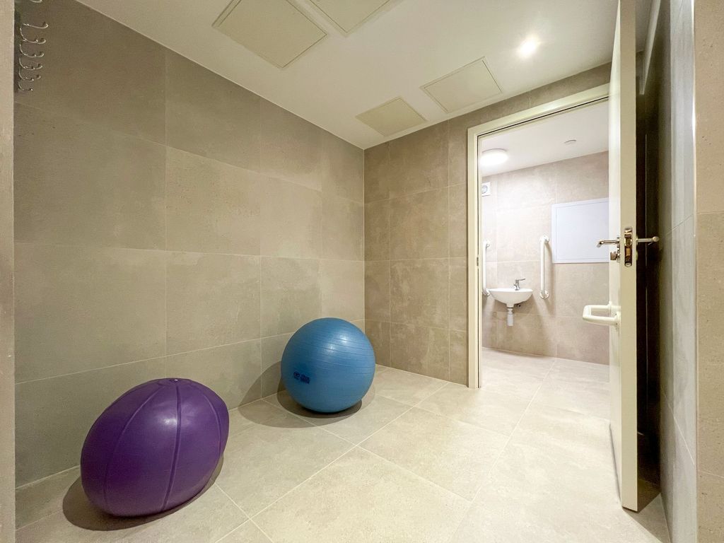 Additional image 26 of 2 bed flat for sale2 Elizabeth House - The Waves, Grouville JE3