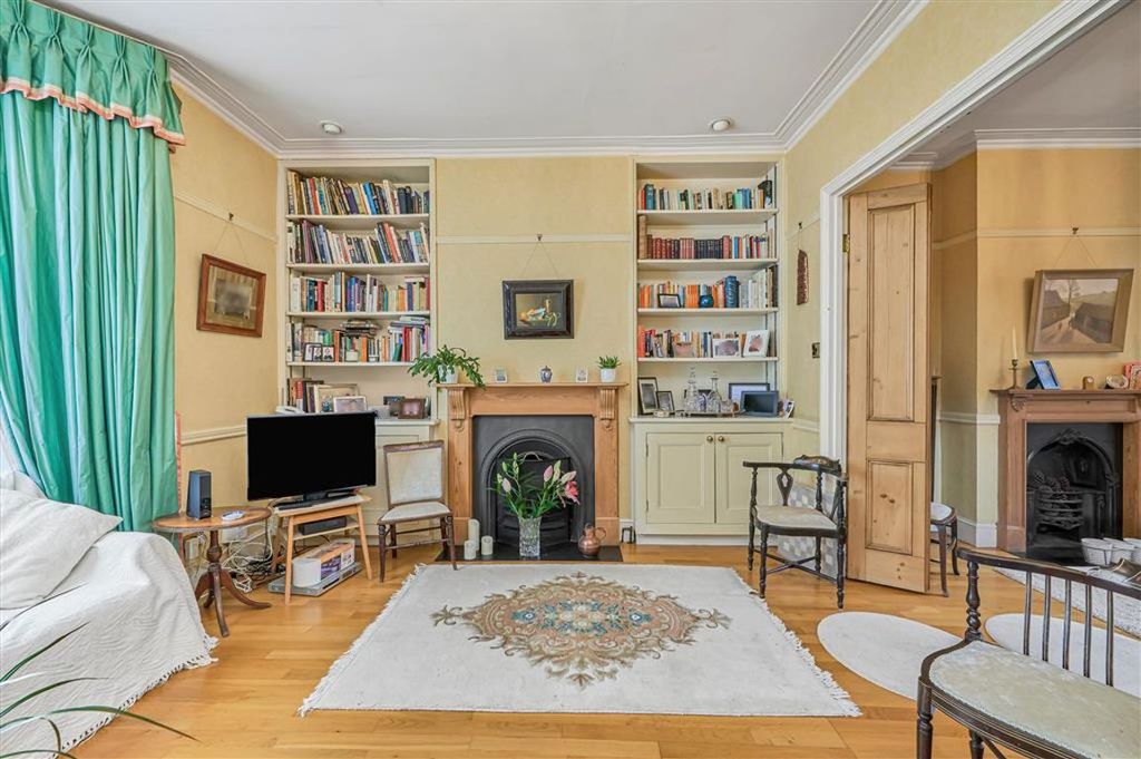 Property photo 3 of 14