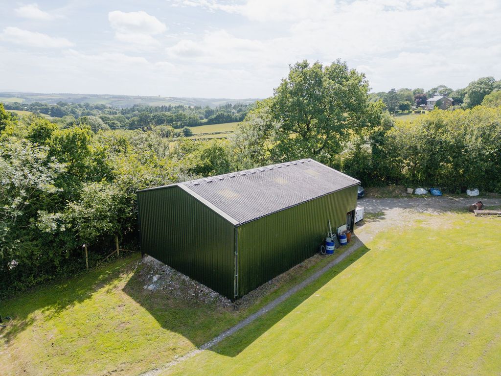 Property photo 2 of 19