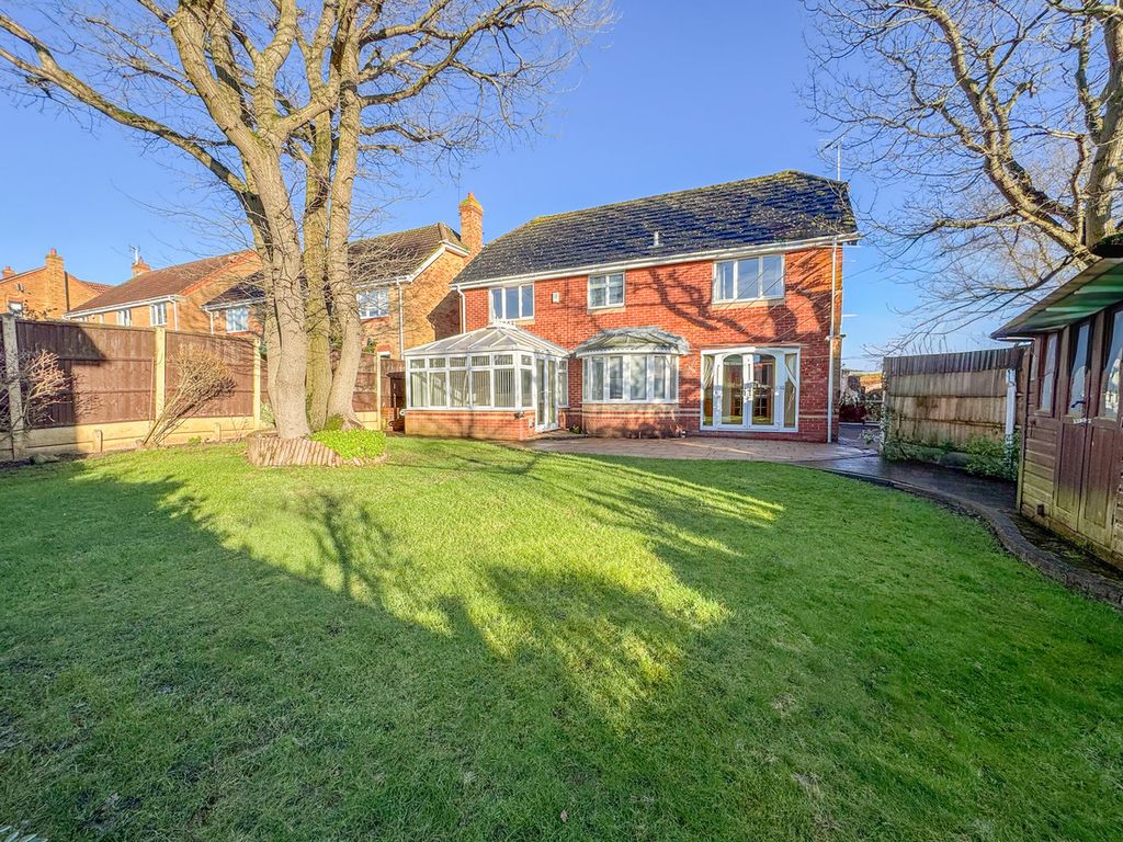 Property photo 2 of 33