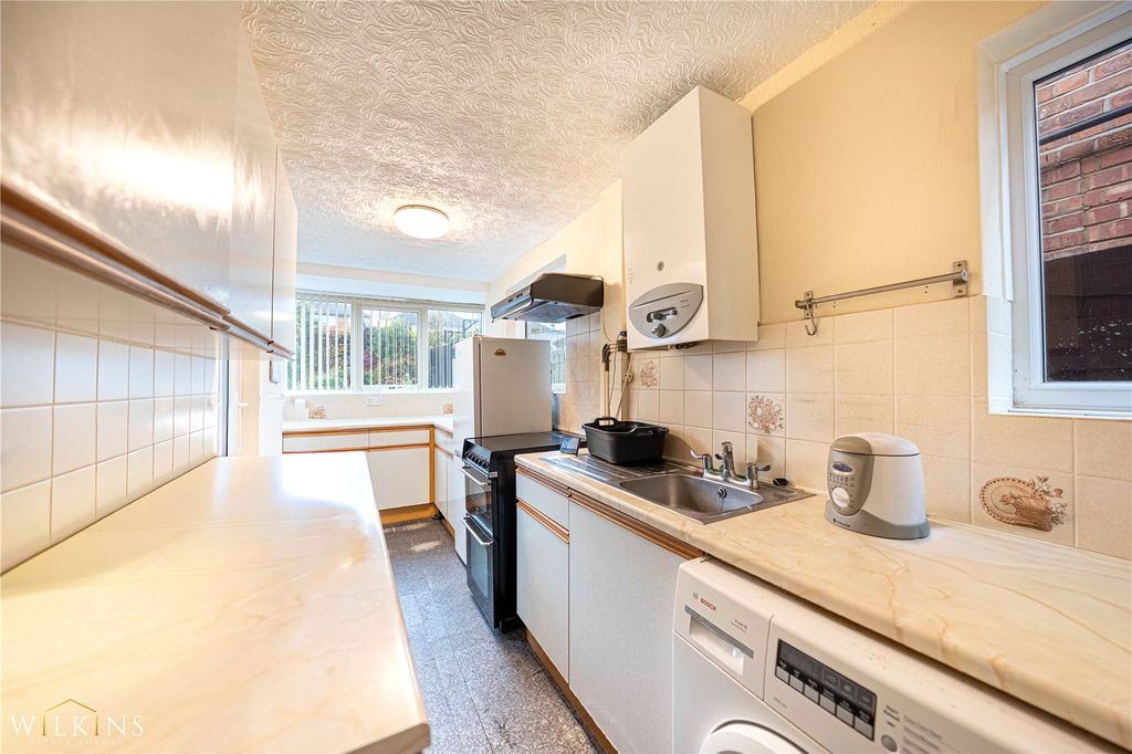 Property photo 2 of 21 Picture No. 10