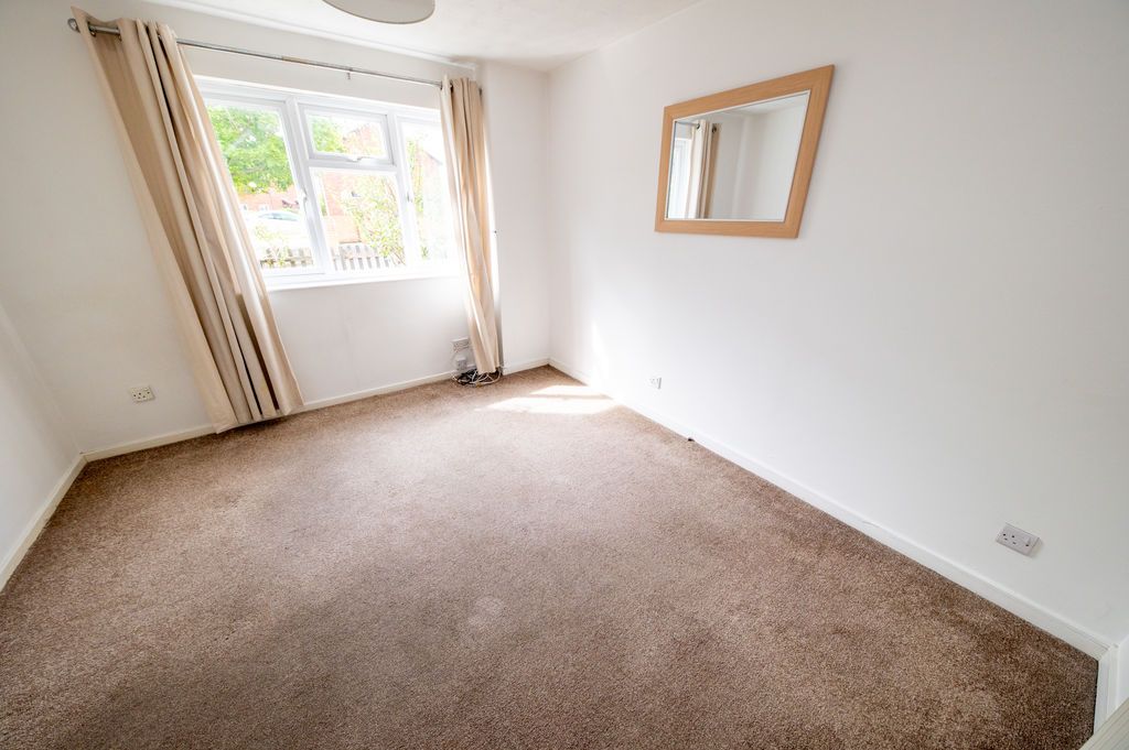 Property photo 2 of 16 Photo 10