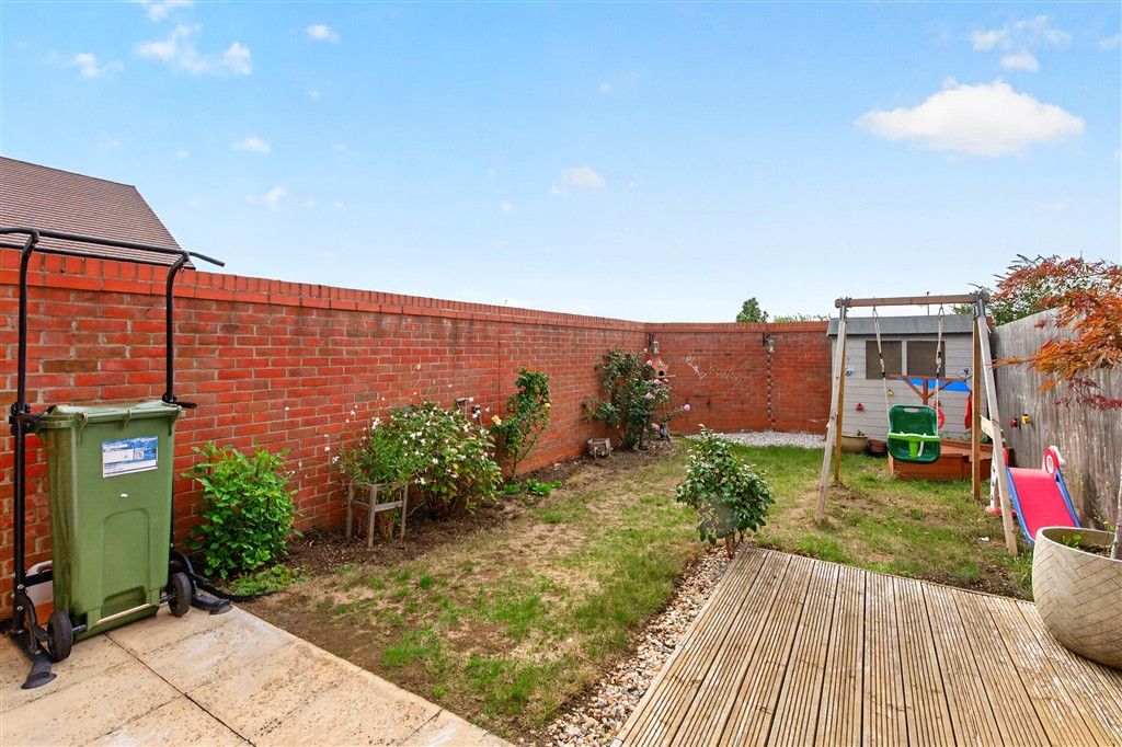 Property photo 2 of 11 (Untitled)