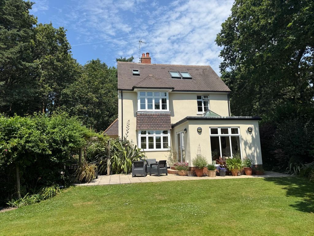 Property photo 1 of 26