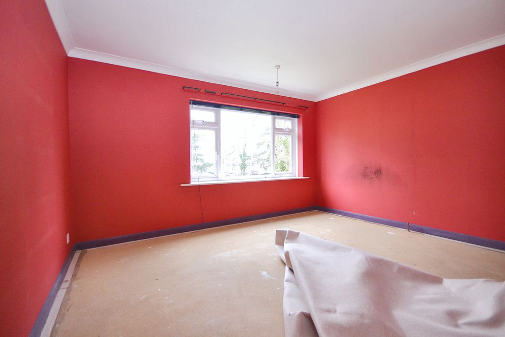 Property photo 3 of 10 138 Freshwater Drive, Hamworthy, Poole, Bh15 4Jf