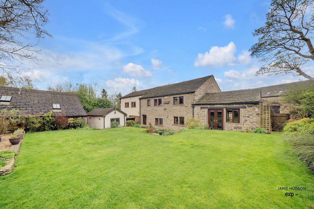 Property photo 3 of 37