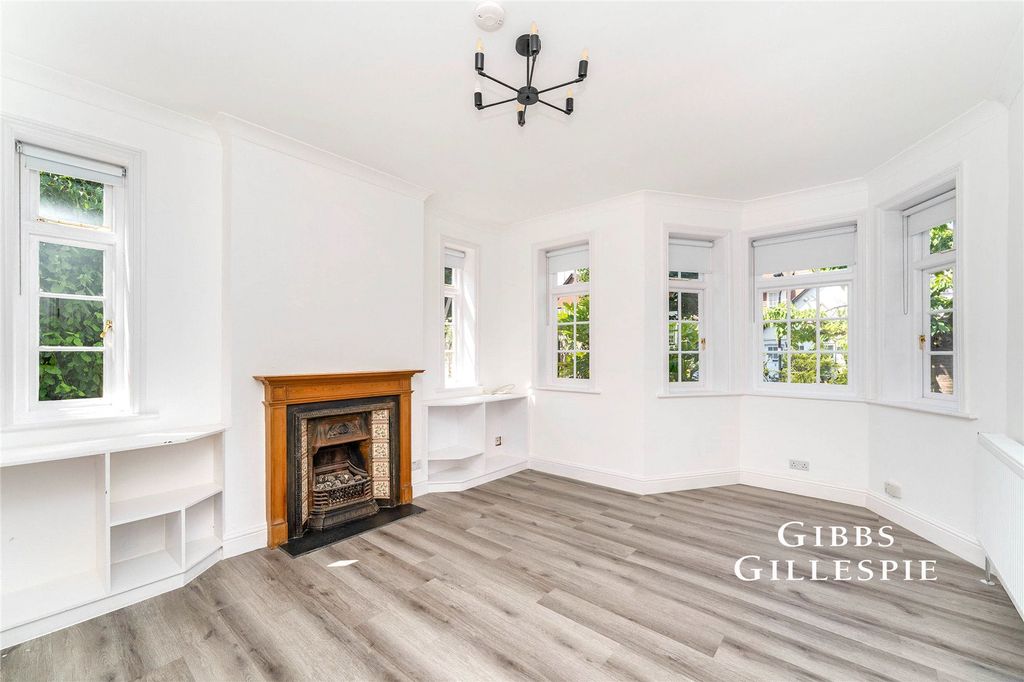 Property photo 3 of 10 Picture No. 11