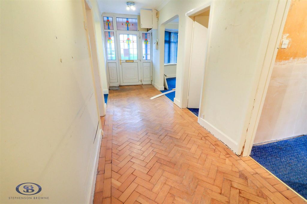 Property photo 2 of 23 Tlc_Cdea2401-A5c6-4327-A6c9-0c3170d8040c_0E9E4E1.J