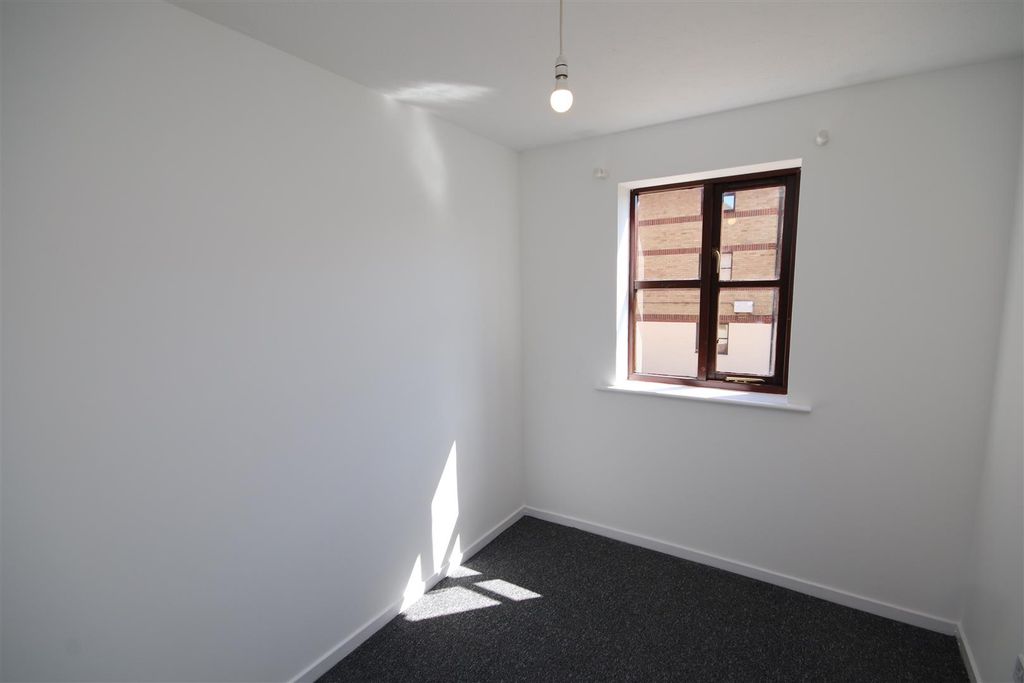 Property photo 3 of 6 Img_2092.Jpg