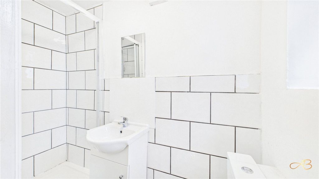 Property photo 2 of 4 Picture No. 01