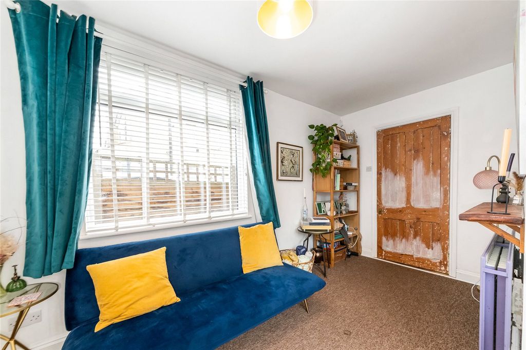 Property photo 3 of 14 Picture No. 02