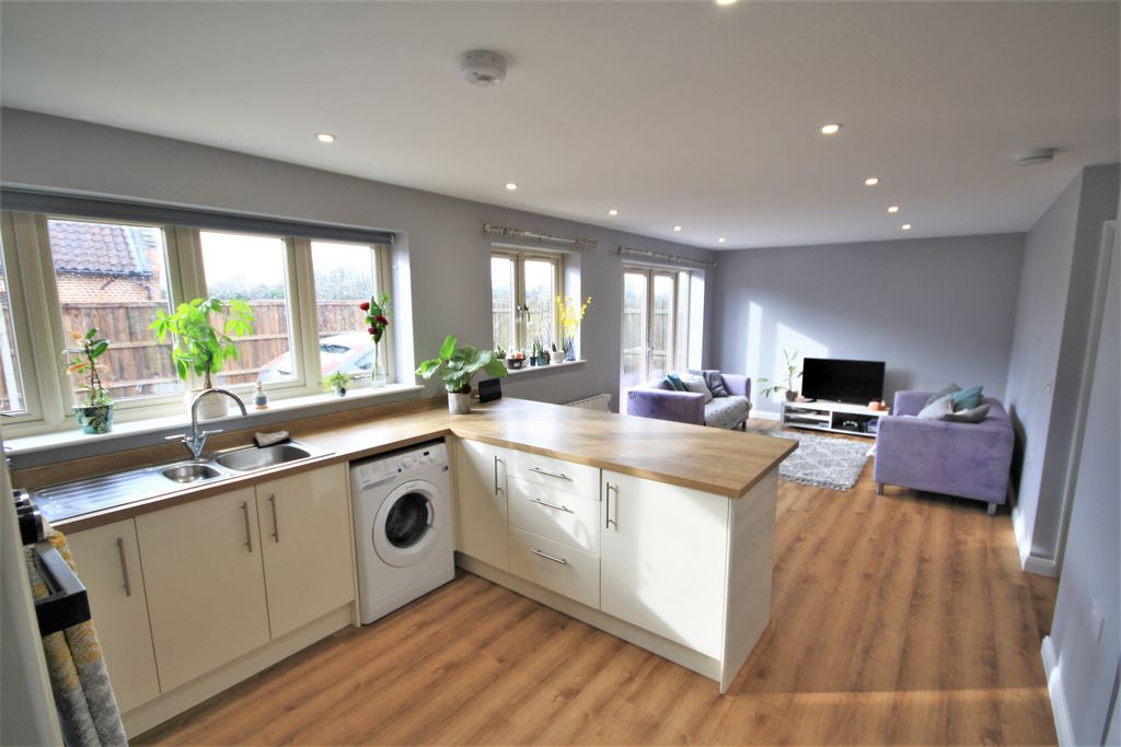 Property photo 3 of 9 Img_6345