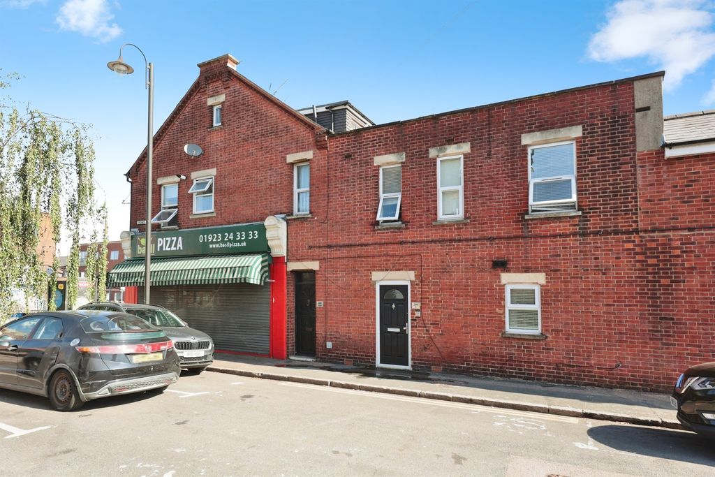 Property photo 2 of 17