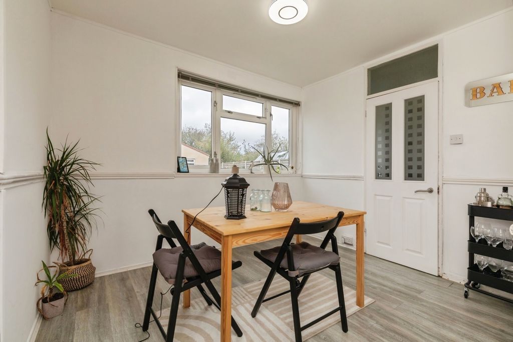 Property photo 2 of 9 Pbox-Img.Jpg