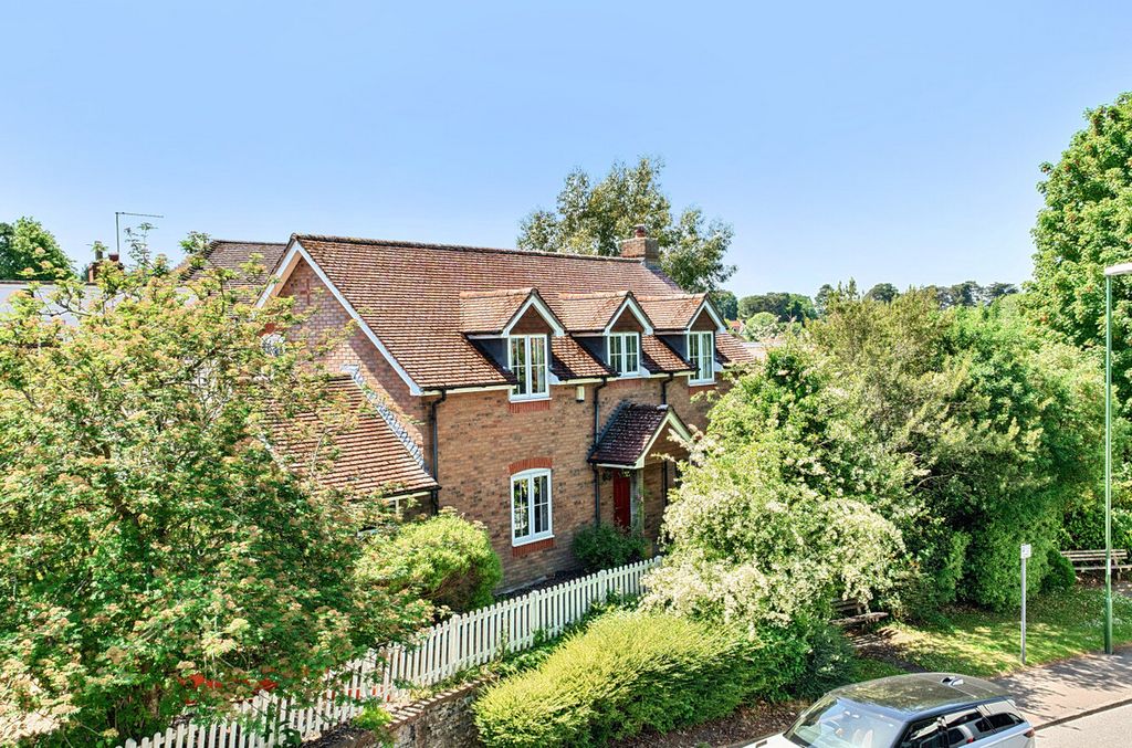 Property photo 1 of 18