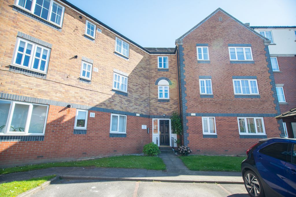 Property photo 1 of 13