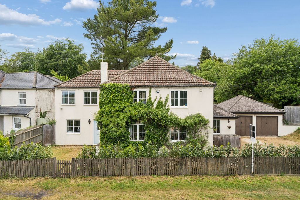 Property photo 2 of 19