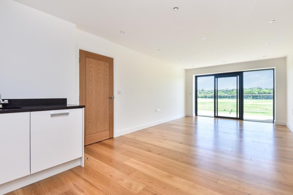 Property photo 3 of 11 3
