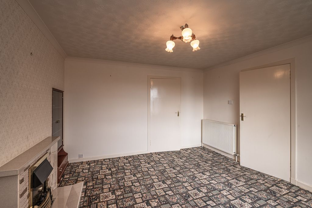 Property photo 3 of 16 3