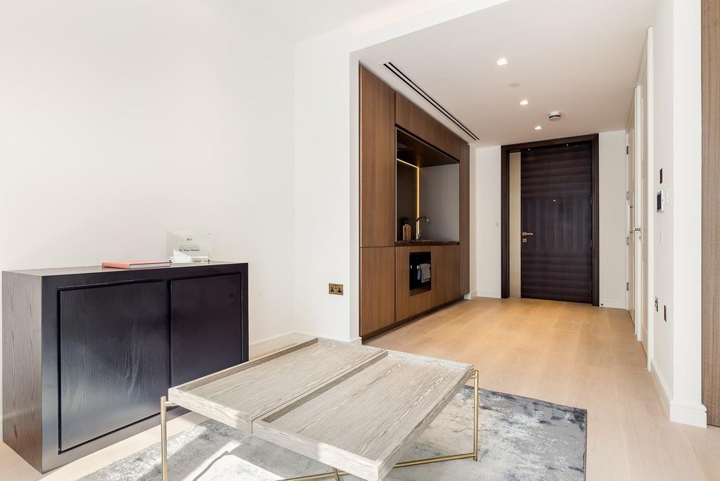 Property photo 1 of 12 Image