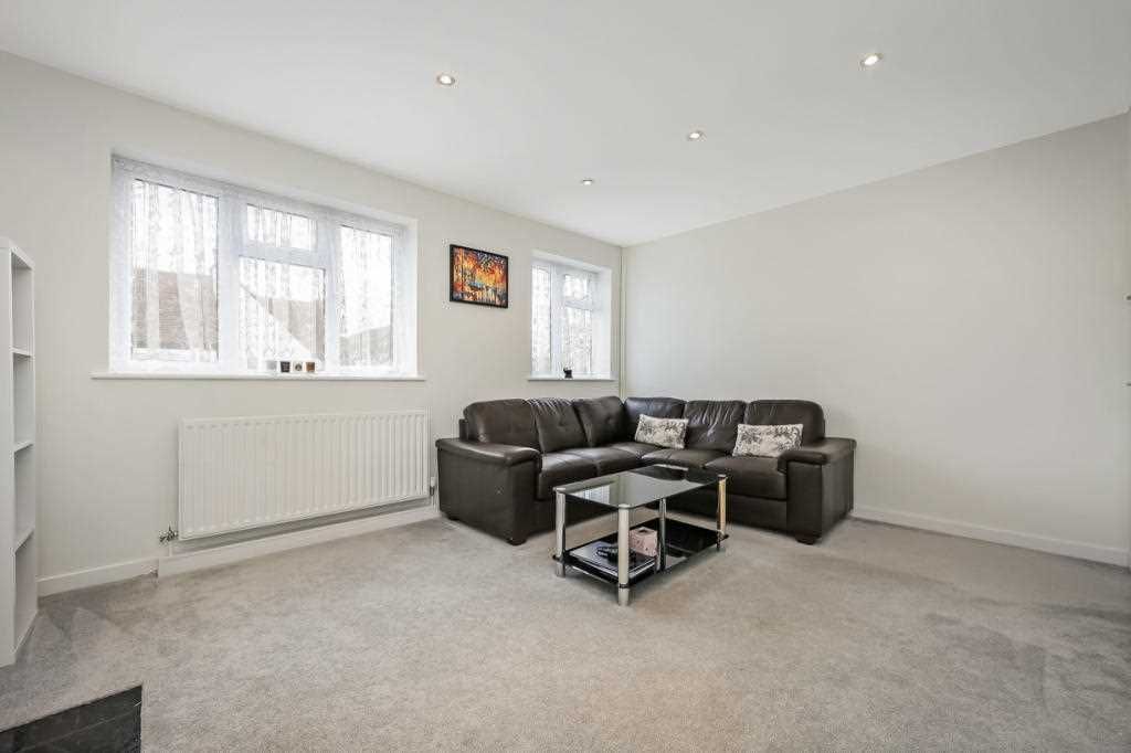 Property photo 2 of 10 External Area: