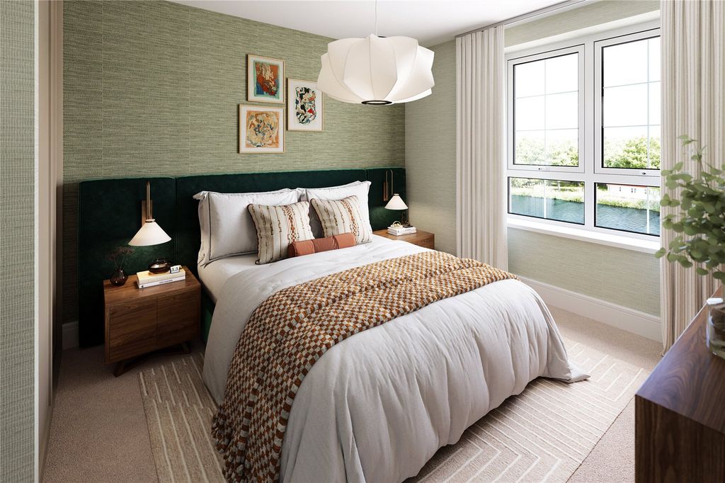 Property photo 2 of 6 Bedroom