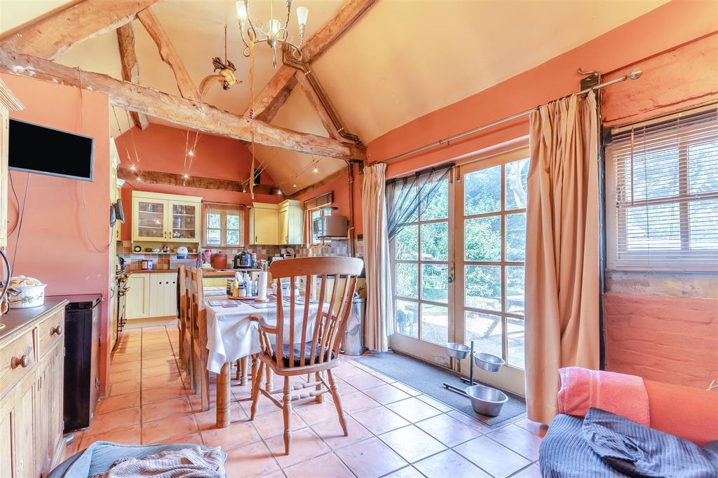 Property photo 3 of 25