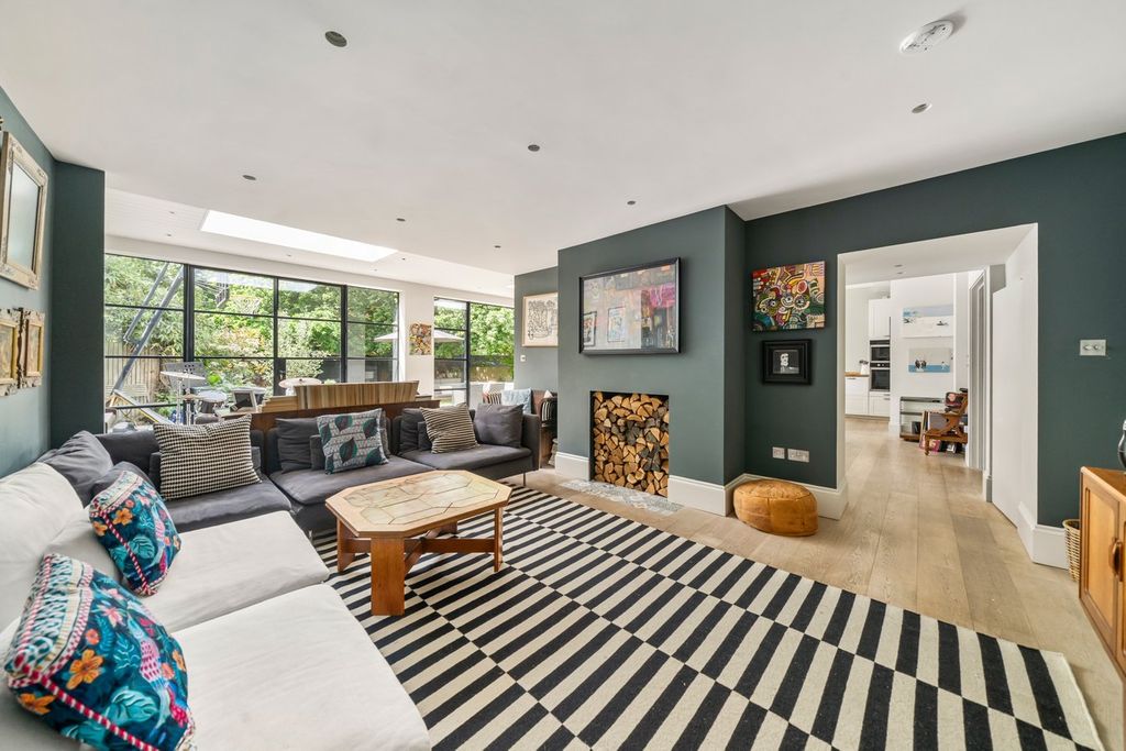 Property photo 1 of 14