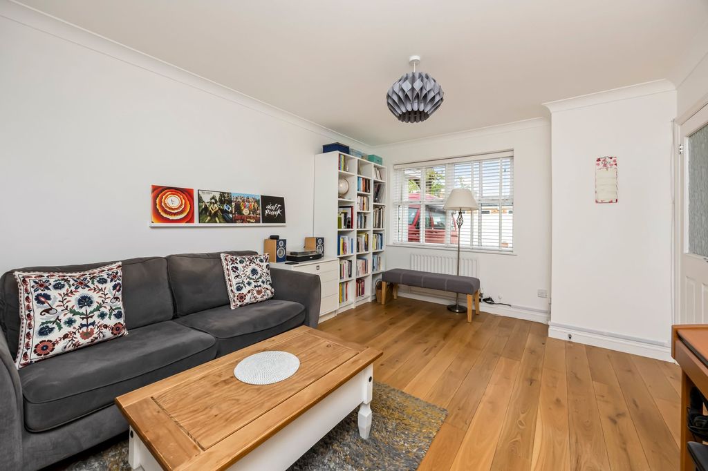 Property photo 3 of 19
