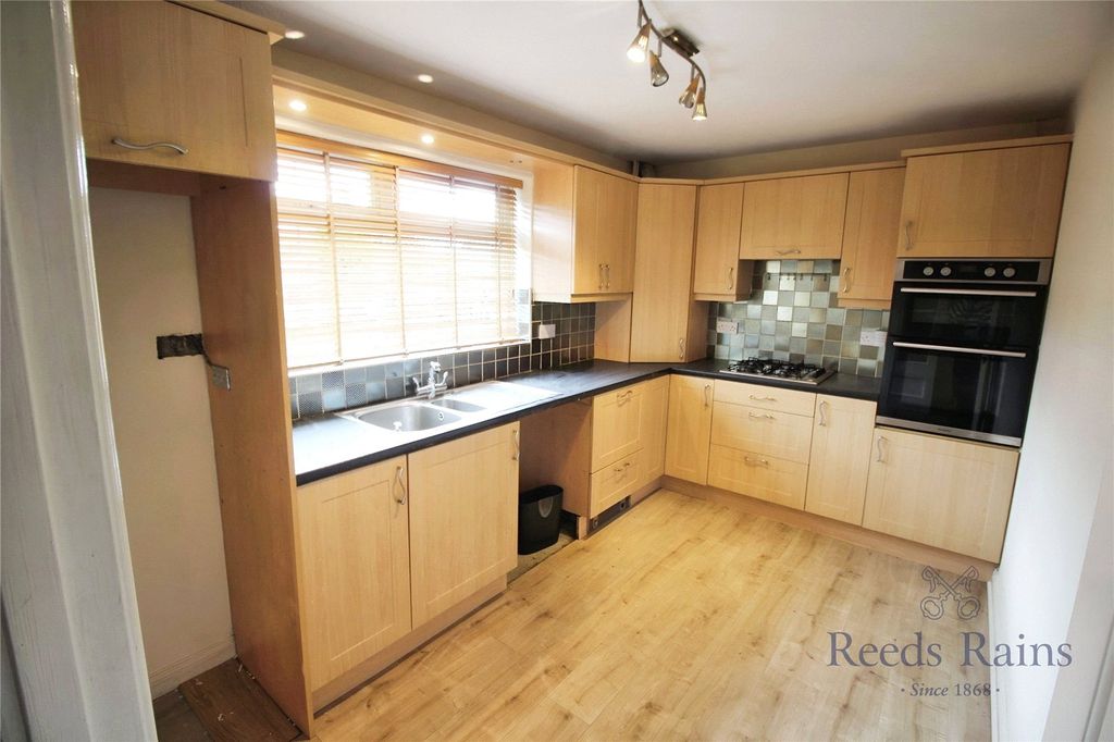 Property photo 2 of 22 Picture No. 46