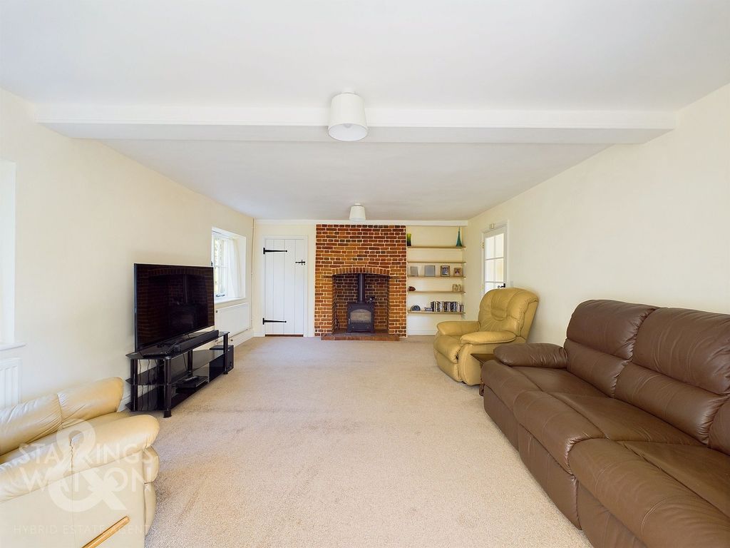 Property photo 3 of 28