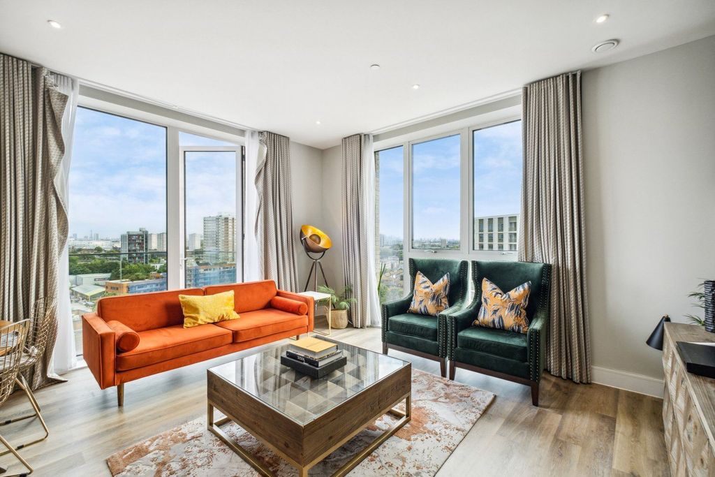 Property photo 1 of 19