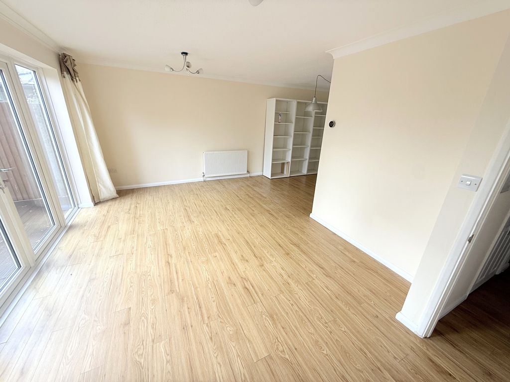 Property photo 3 of 20 Img_0736