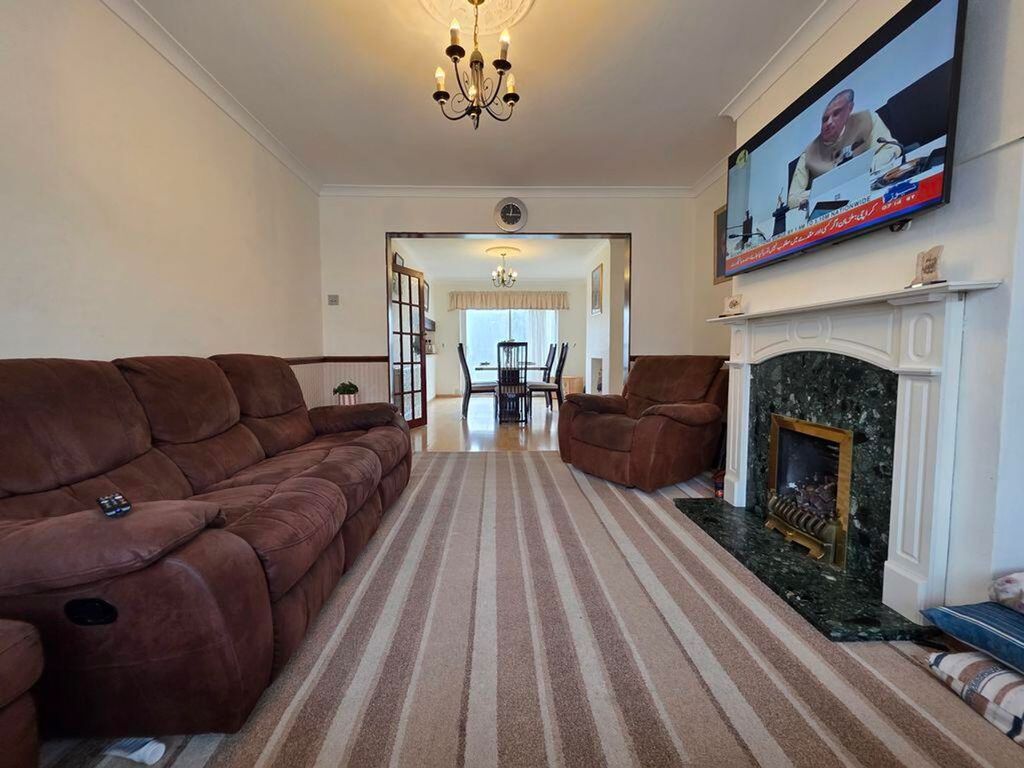 Property photo 3 of 7
