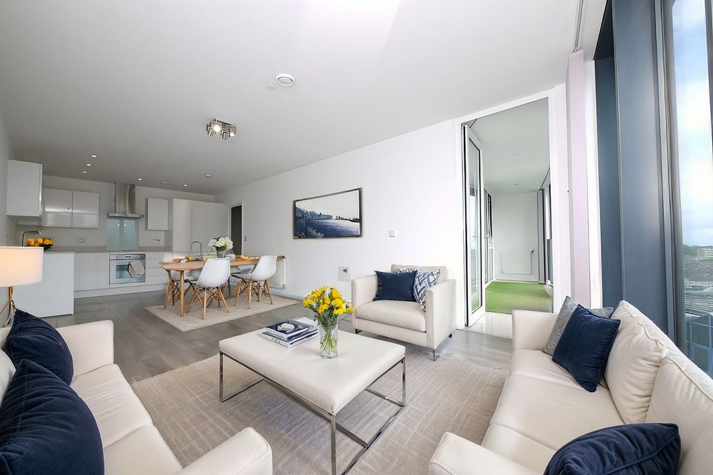 Property photo 1 of 12 3717452