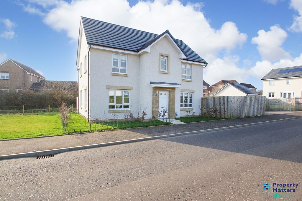 Property photo 1 of 25 4 Bedroom Detached Villa