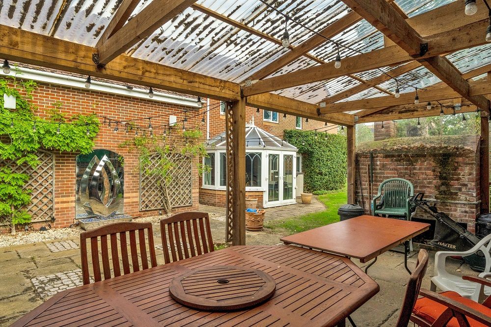 Property photo 2 of 24