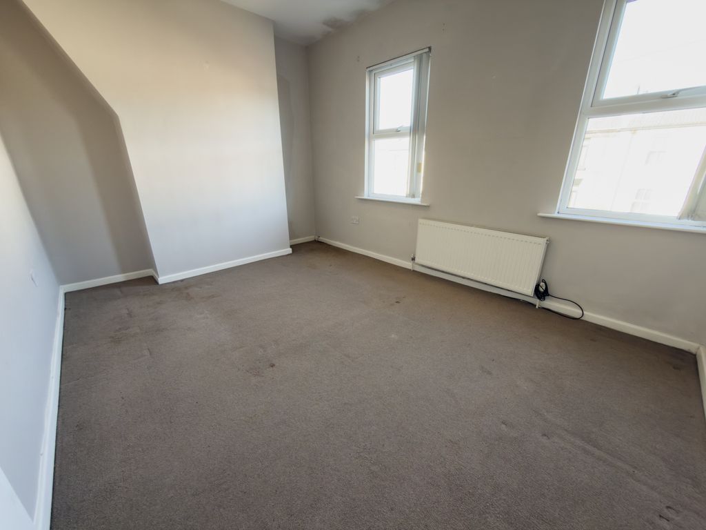 Property photo 2 of 7 1-Img_3136