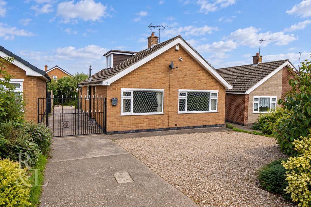 Property photo 1 of 18 0098A108-7599-44Be-9F2E-d10c15029A3d.Png