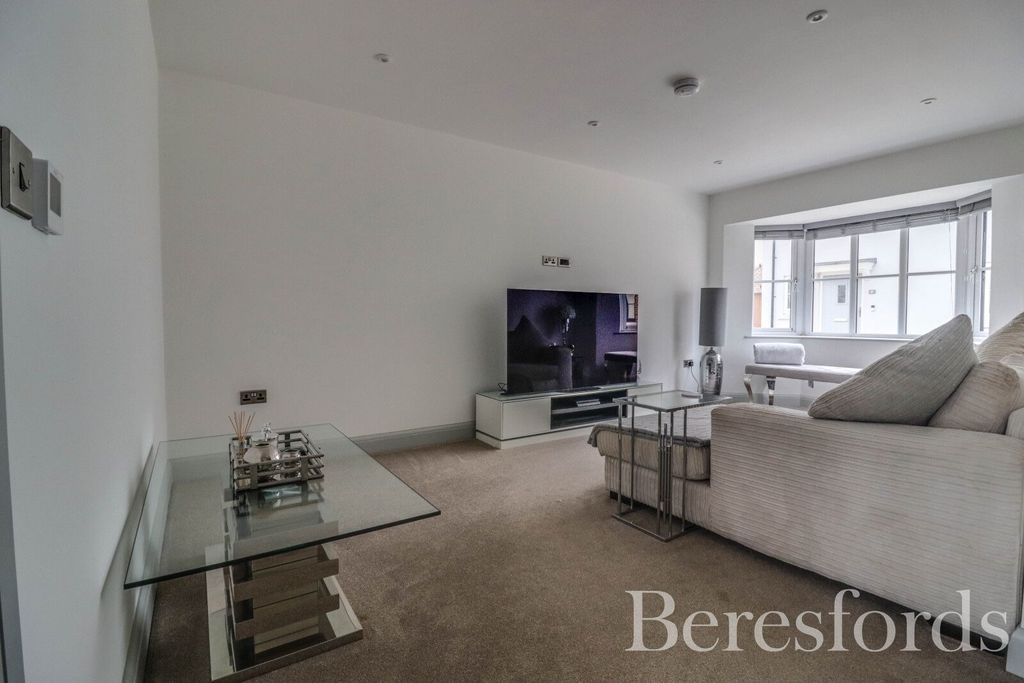 Property photo 3 of 21 Picture No. 33